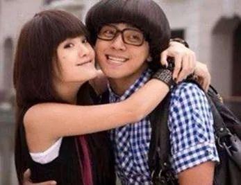 吃瓜娱乐百分百,揭秘娱乐圈幕后故事 第3张 吃瓜娱乐百分百,揭秘娱乐圈幕后故事 第3张